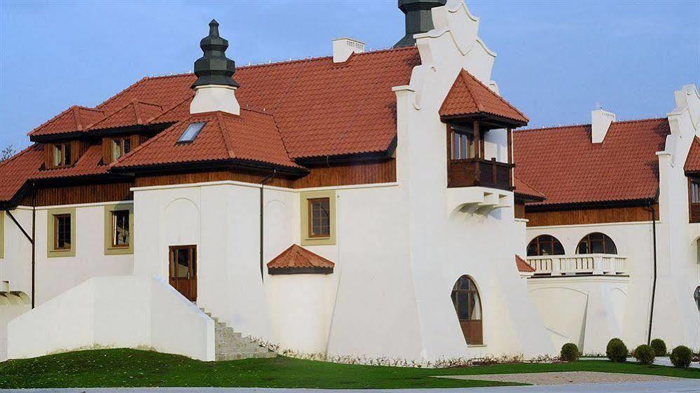 Hotel Kasztel Rzezawa Exterior foto